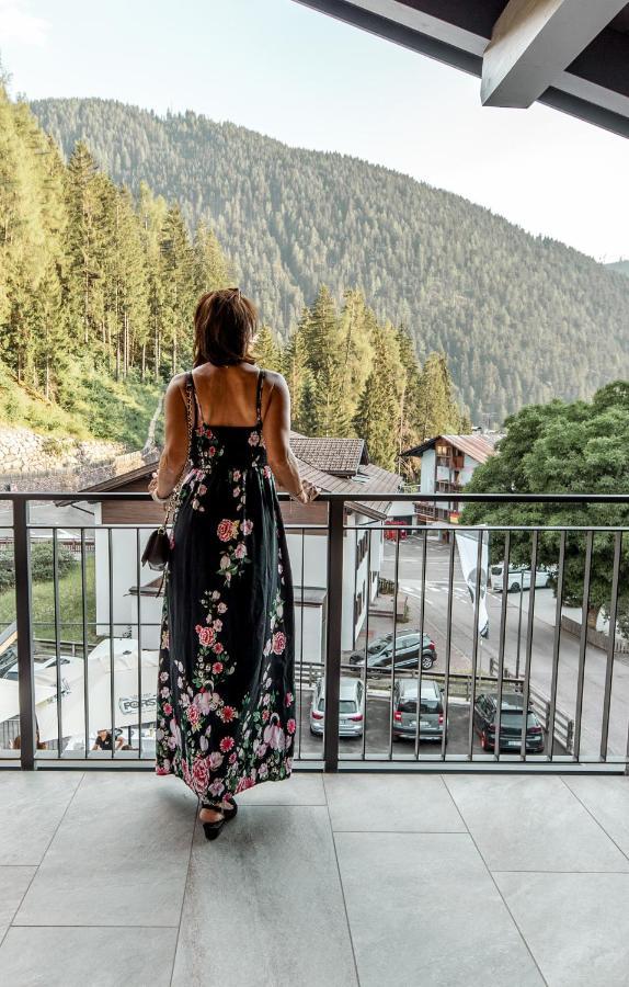 노바레반떼 Tyrol Living & Cafe 아파트 외부 사진