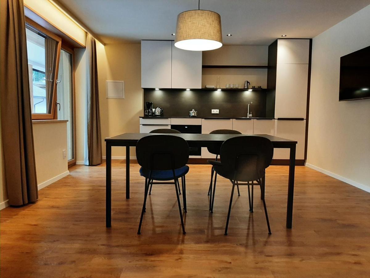 노바레반떼 Tyrol Living & Cafe 아파트 외부 사진